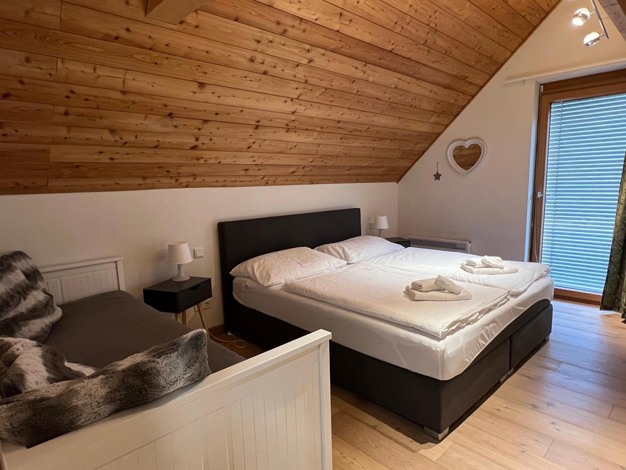 Eschenweg Apartment Бад Клайнкирххайм Екстериор снимка